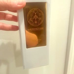 Hermitise wrinkle eraser.  New unopened